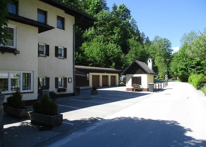 Haus Chorinskyklause Отель *